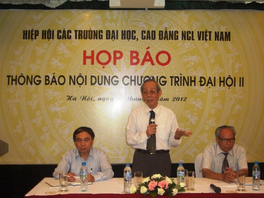 Tạo dựng uy tín và thương hiệu cho các trường đại học, cao đẳng ngoài công lập